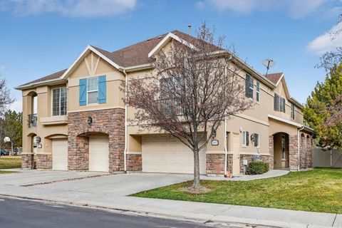 Photo of 1078 W 70 N, Pleasant Grove, UT 84062 (MLS # 2127639)