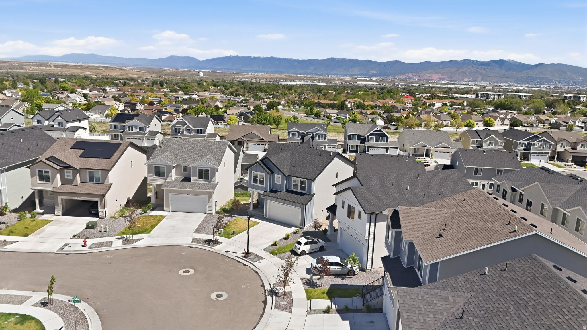 GATEWAY TO LITTLE VALLEY - Residential