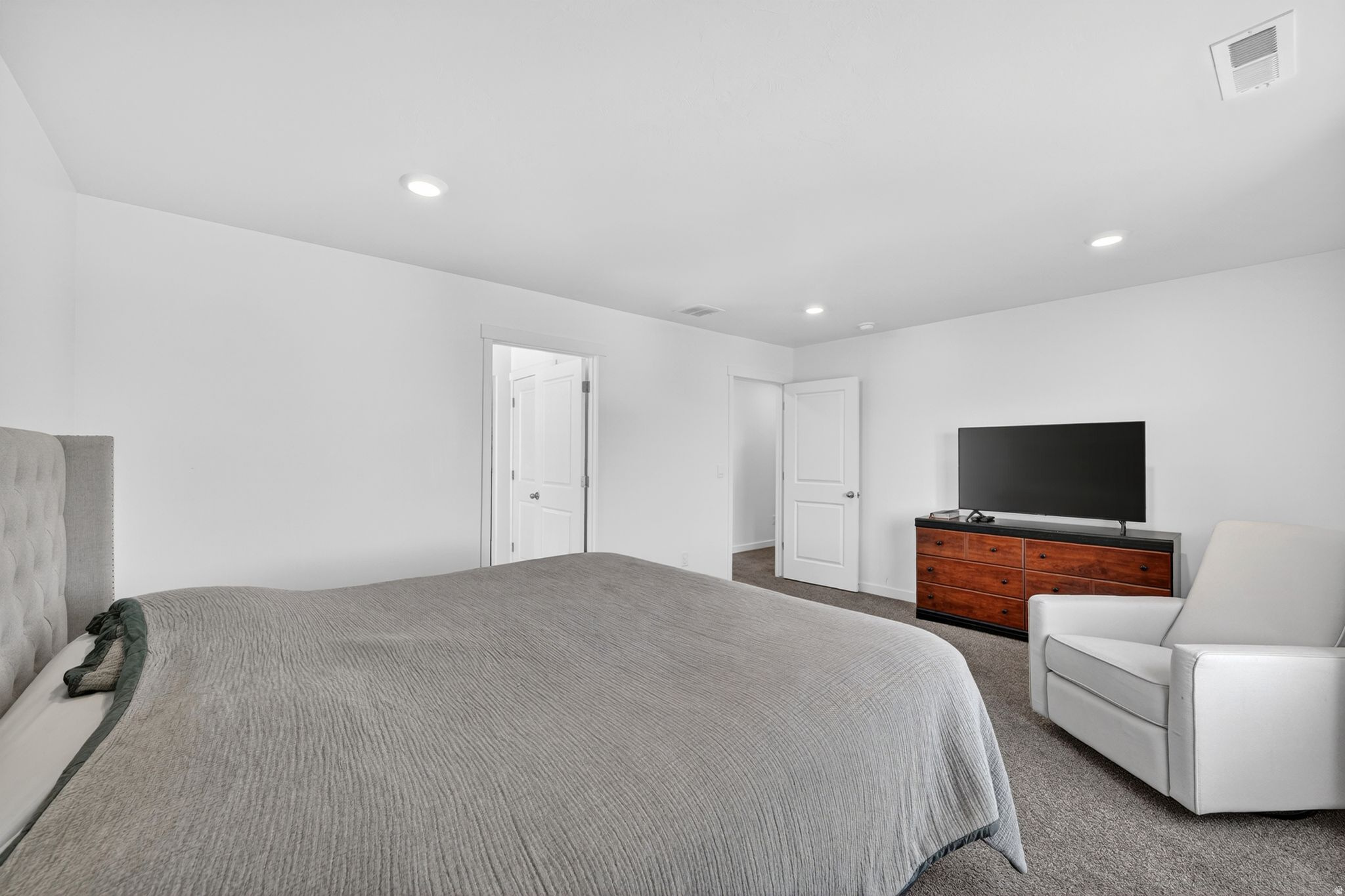 GATEWAY TO LITTLE VALLEY - Residential
