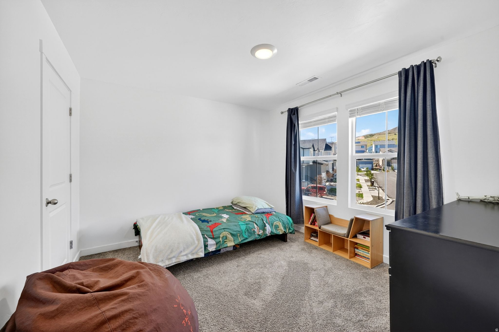 GATEWAY TO LITTLE VALLEY - Residential
