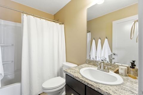 Tiny photo for 91 N RIO GRAND AVE, Farmington, UT 84025 (MLS # 2152685)