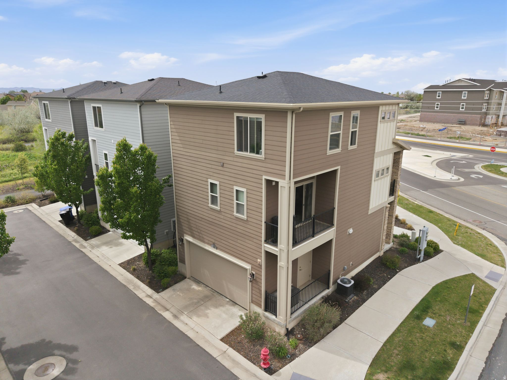 THE AVENUES AT STATION PARK - Residential