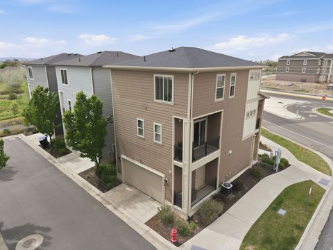 Tiny photo for 91 N RIO GRAND AVE, Farmington, UT 84025 (MLS # 2152685)