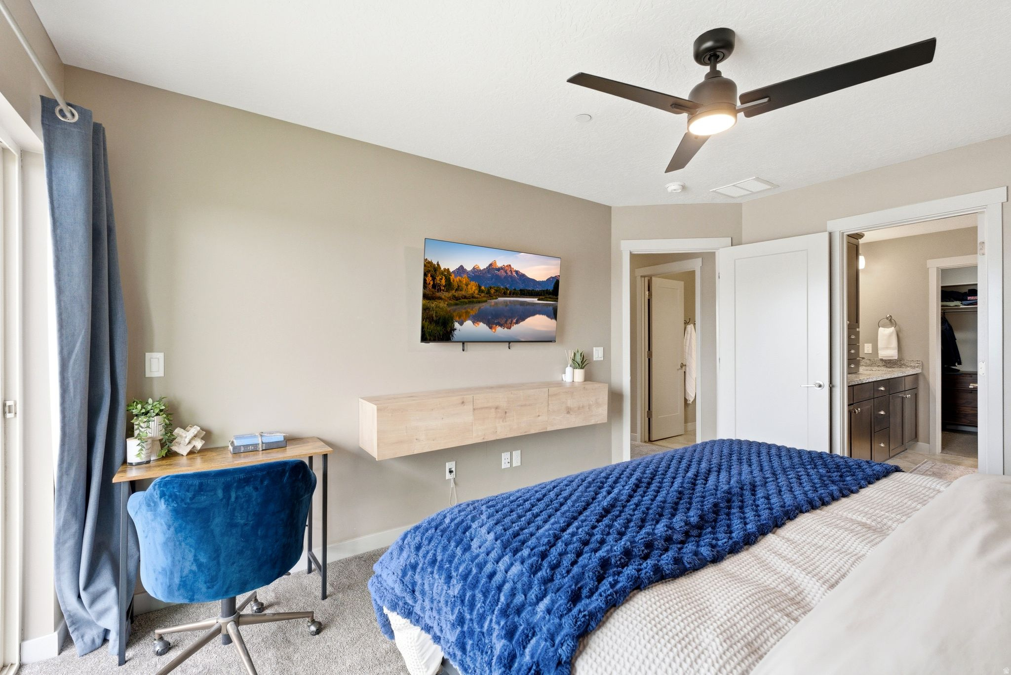 THE AVENUES AT STATION PARK - Residential