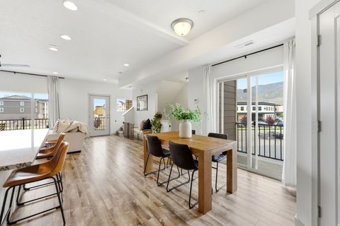Tiny photo for 91 N RIO GRAND AVE, Farmington, UT 84025 (MLS # 2152685)
