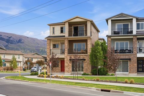 Tiny photo for 91 N RIO GRAND AVE, Farmington, UT 84025 (MLS # 2152685)