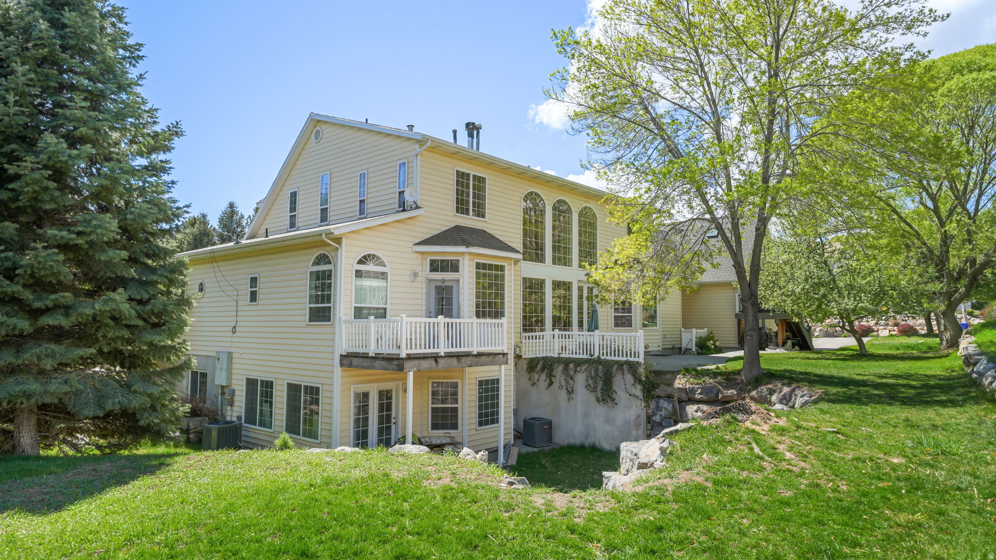 EAST VIEW - Residential