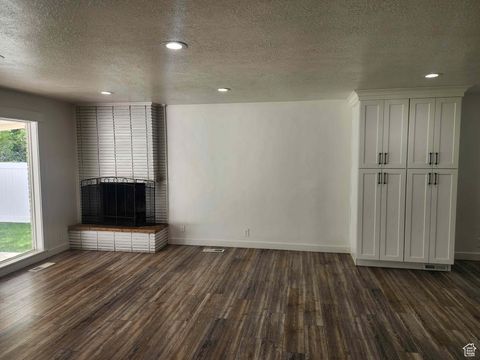 Tiny photo for 545 S 100 E, Bountiful, UT 84010 (MLS # 2114785)