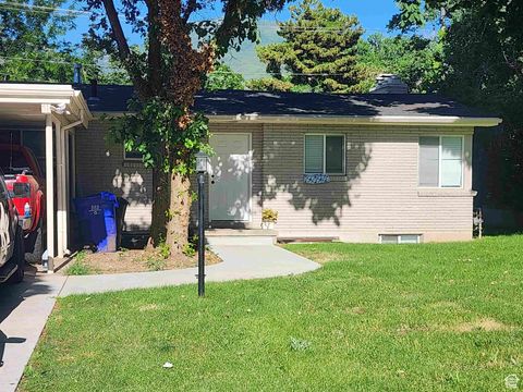 Photo of 545 S 100 E, Bountiful, UT 84010 (MLS # 2114785)