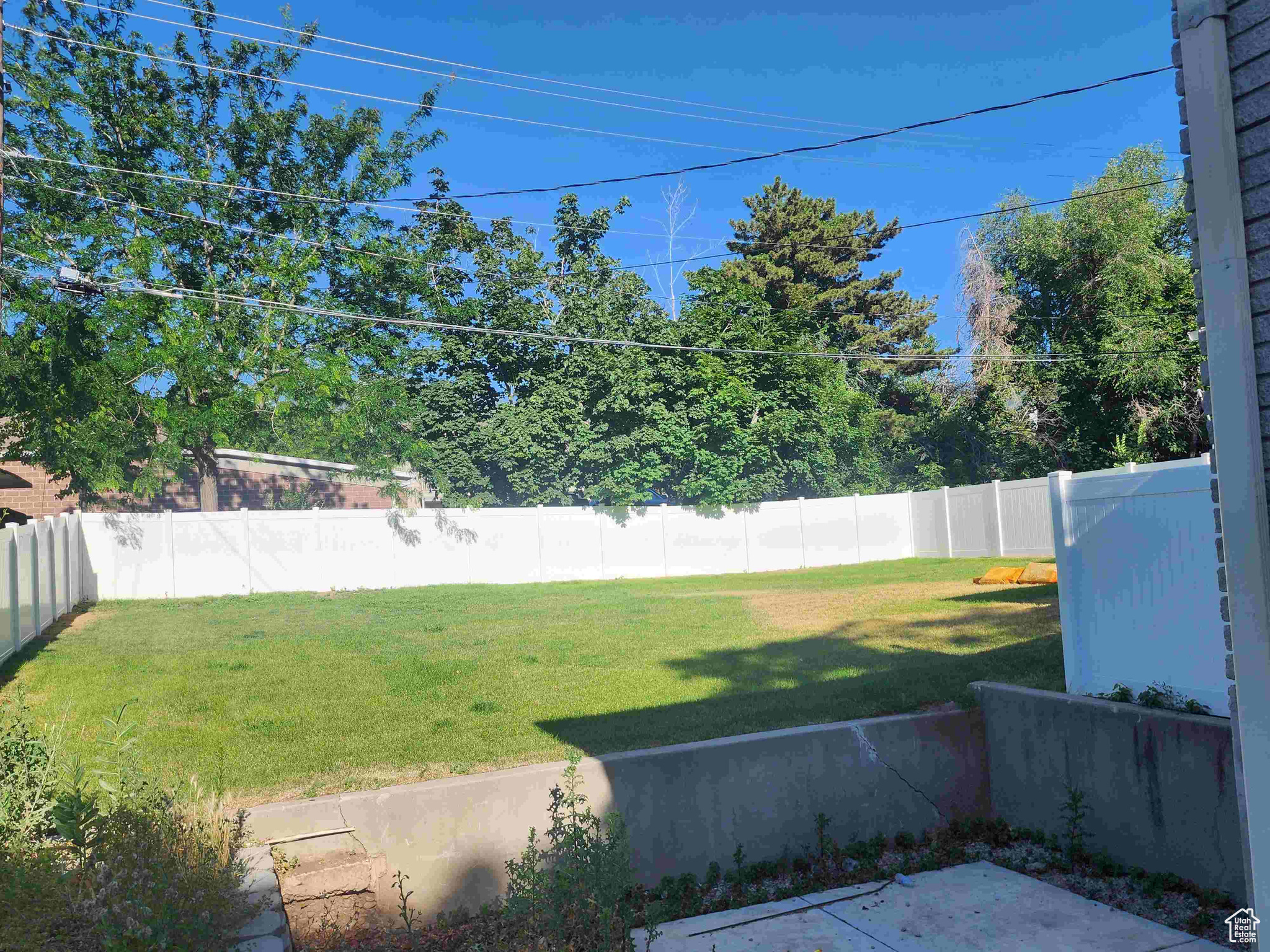 Bountiful, Utah 84010, United States, 4 Bedrooms Bedrooms, ,2 BathroomsBathrooms,Residential,Active,219960