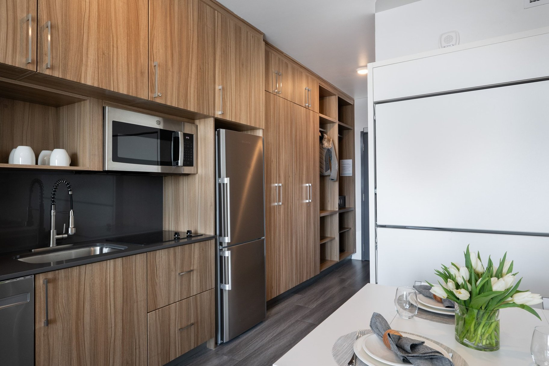 CANYON HAUS/YOTELPAD - Residential