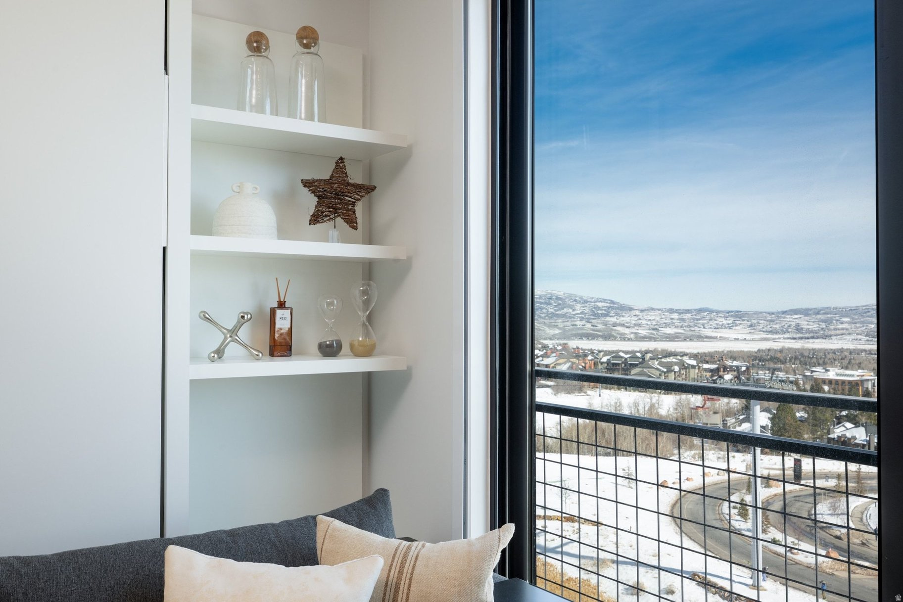 CANYON HAUS/YOTELPAD - Residential