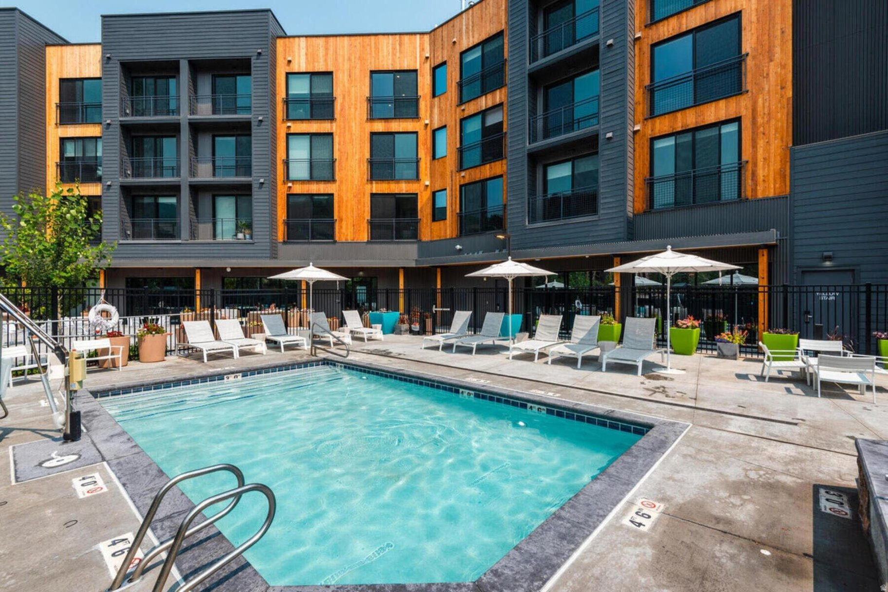 CANYON HAUS/YOTELPAD - Residential