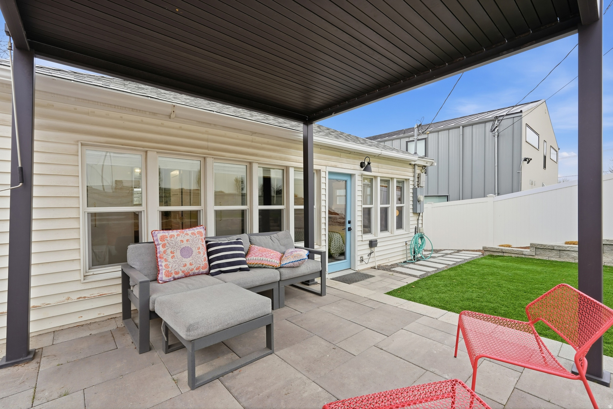 THE AVENUES - Residential