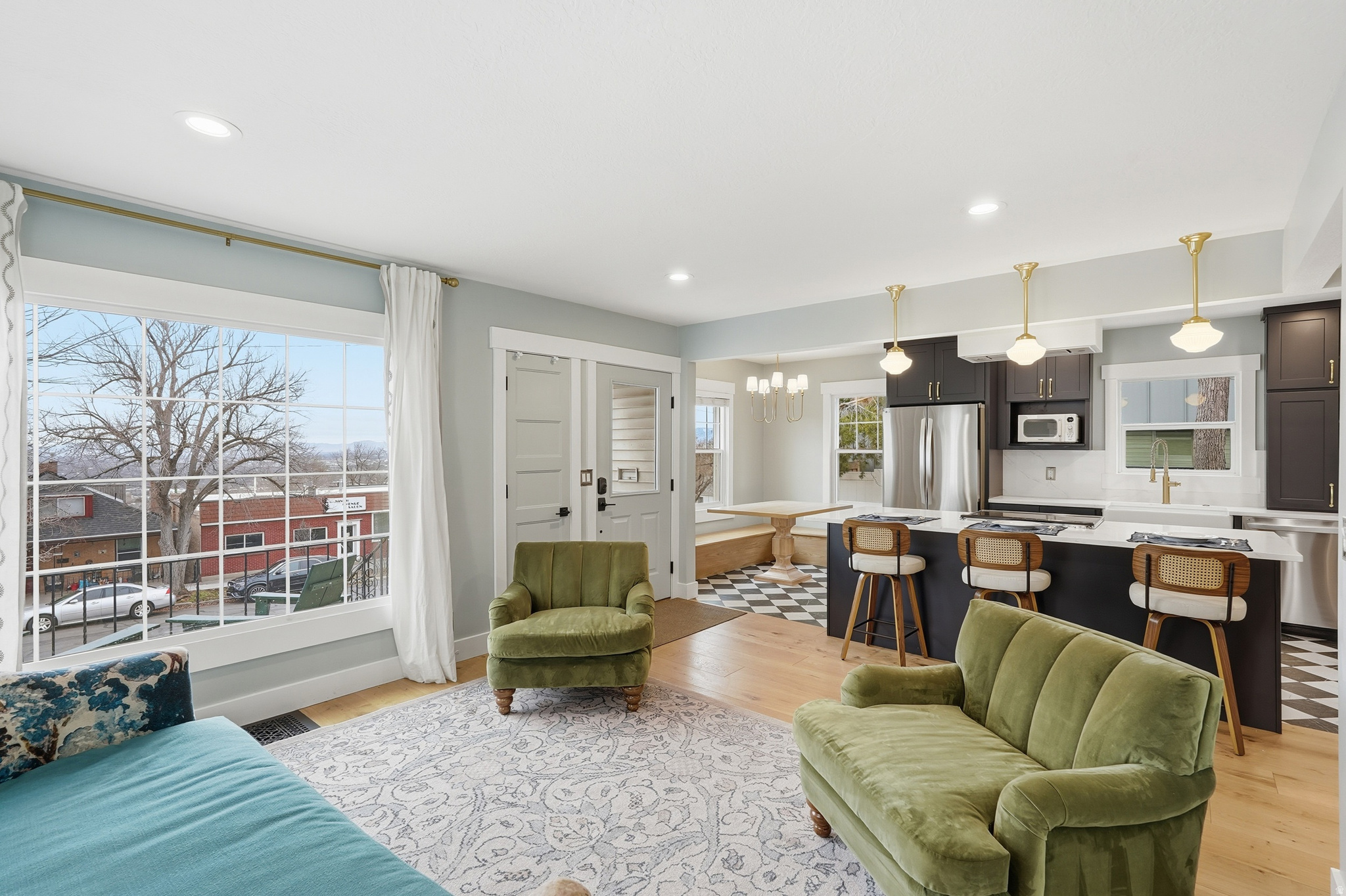 THE AVENUES - Residential