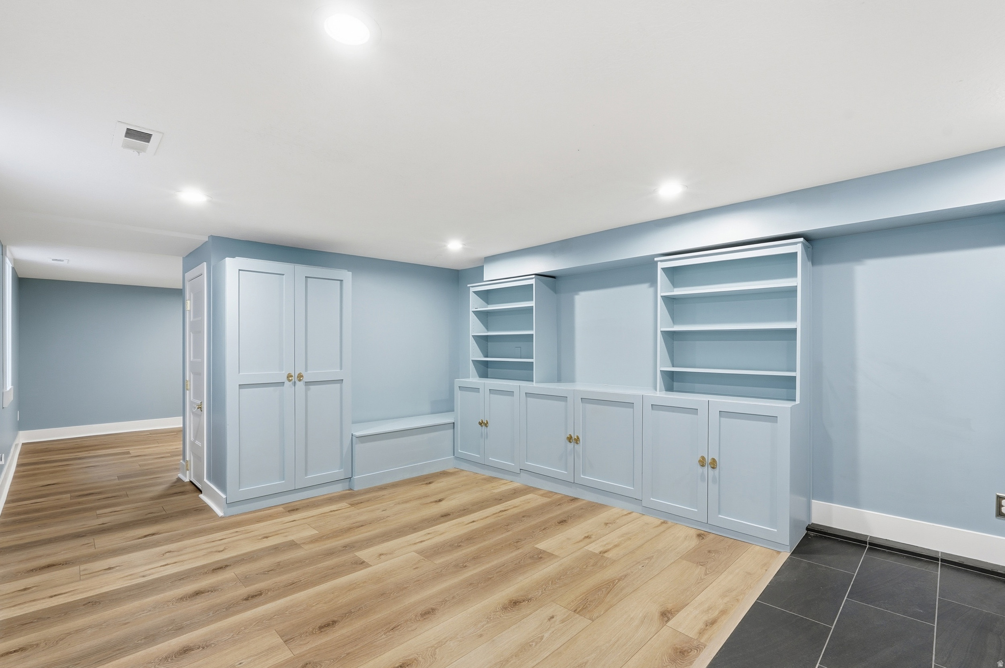 THE AVENUES - Residential