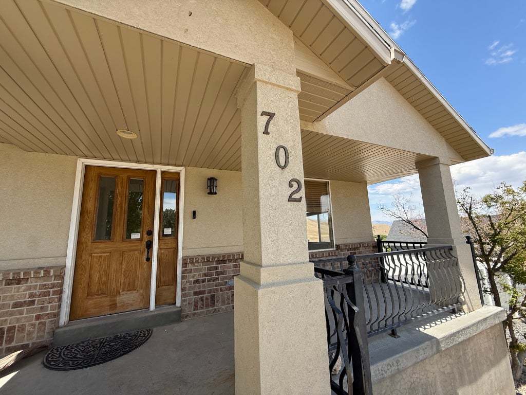 Photo of 702 ELK MEADOW LOOP, Tooele, UT 84074 (MLS # 2170579)