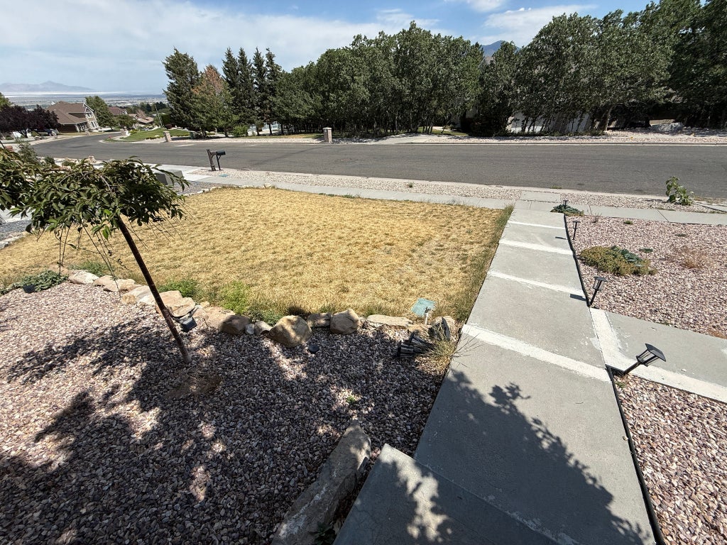 Photo of 702 ELK MEADOW LOOP, Tooele, UT 84074 (MLS # 2170579)