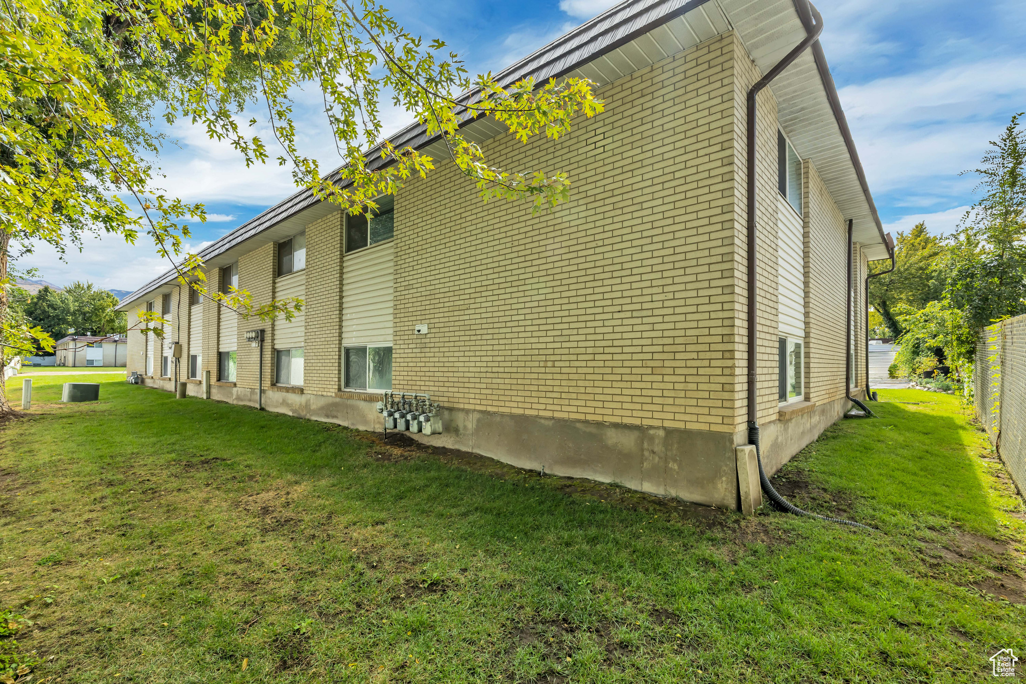 LAKEVIEW CONDOS - Residential