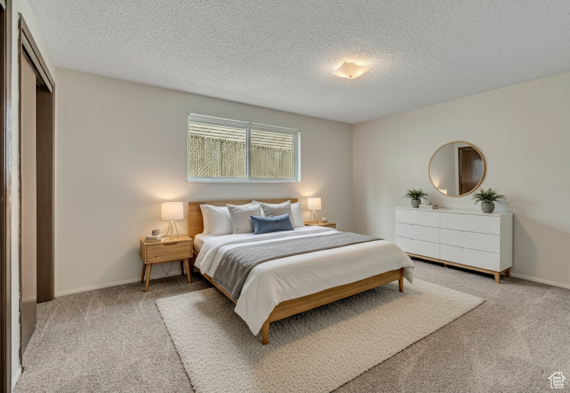 LAKEVIEW CONDOS - Residential