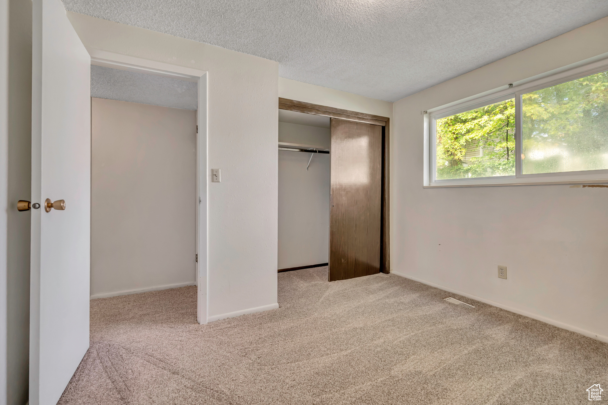 LAKEVIEW CONDOS - Residential