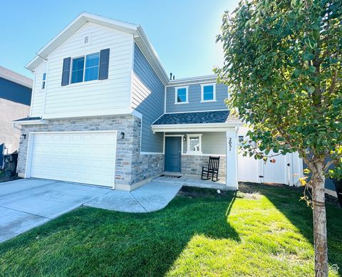 Photo of 2051 W LYDIA LN, Syracuse, UT 84075 (MLS # 2119264) Photo of 2051 W LYDIA LN, Syracuse, UT 84075 (MLS # 2119264)