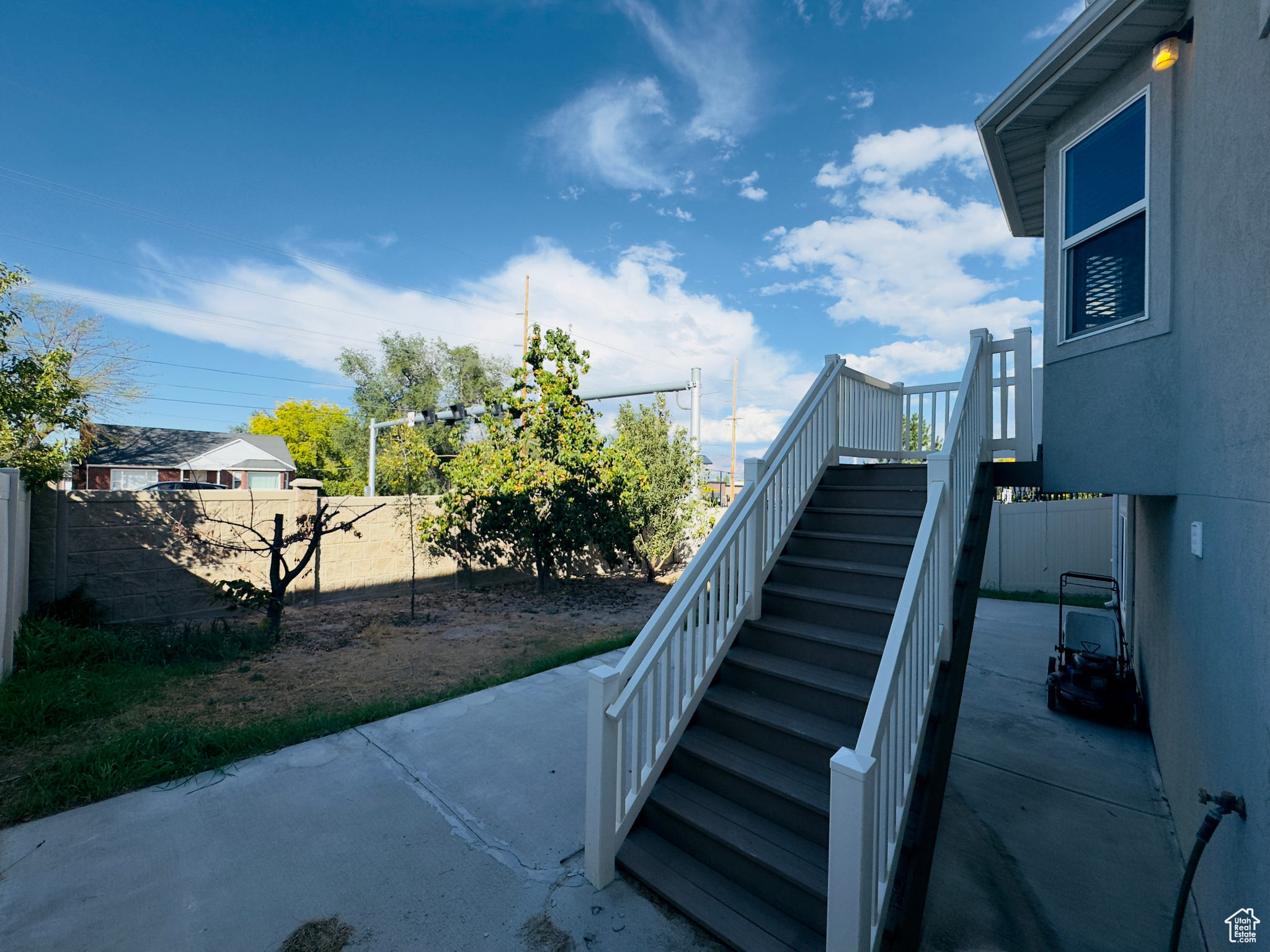 WANDERWOOD COVE - Residential