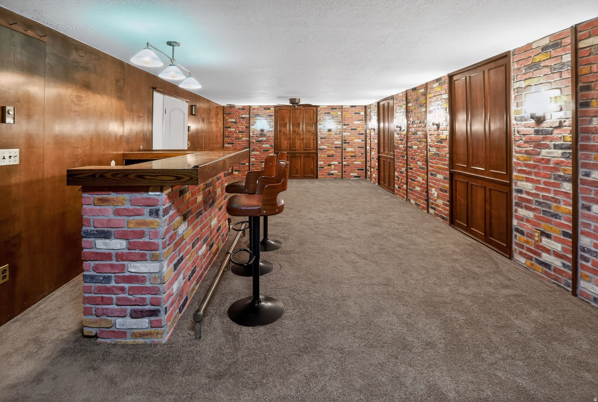 EMERALD HILLS - Residential