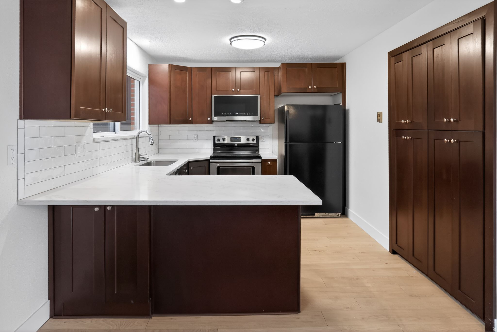 EMERALD HILLS - Residential