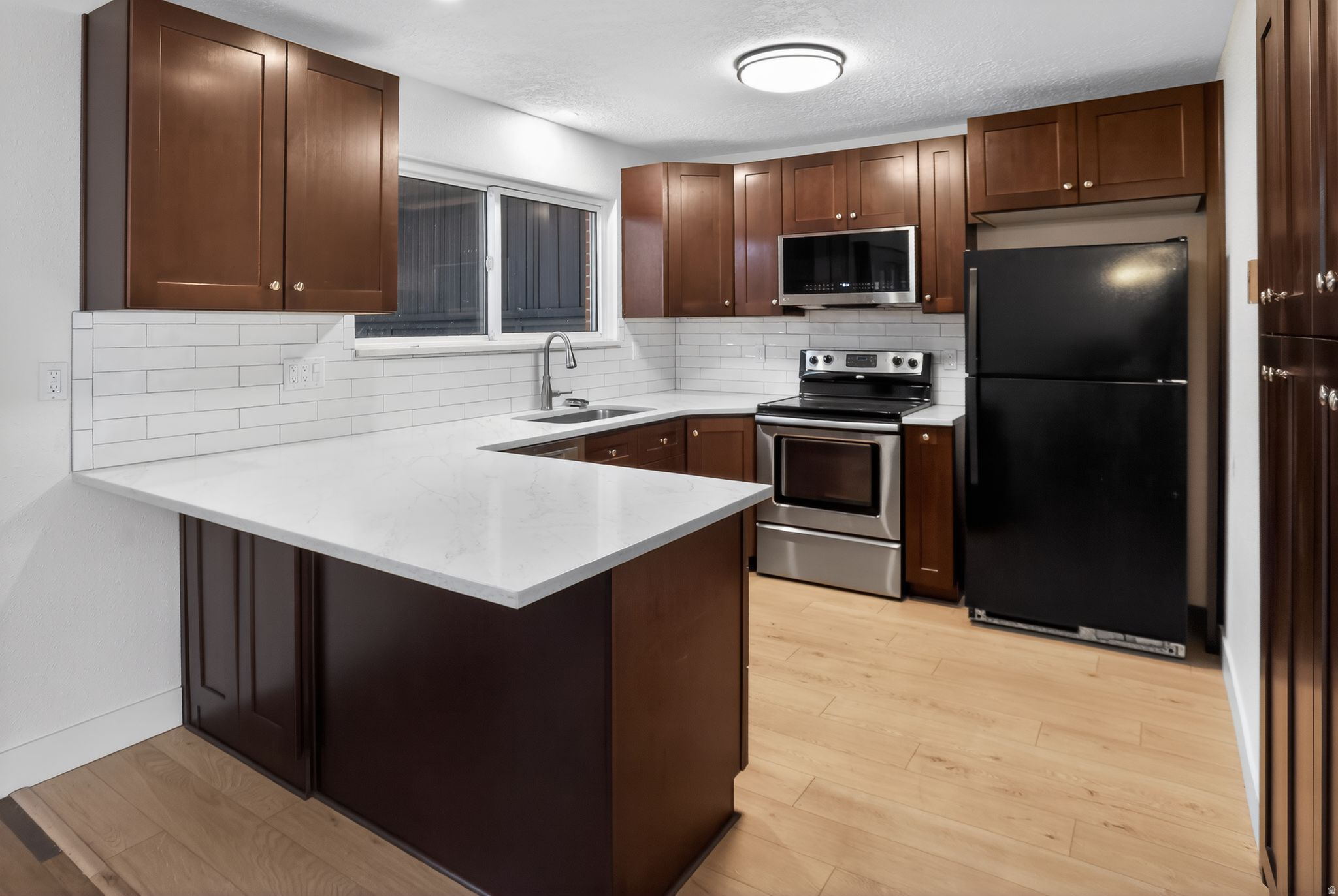 EMERALD HILLS - Residential