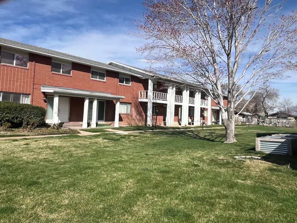 Photo of 5518 S 875 E, South Ogden, UT 84405 (MLS # 2145768)