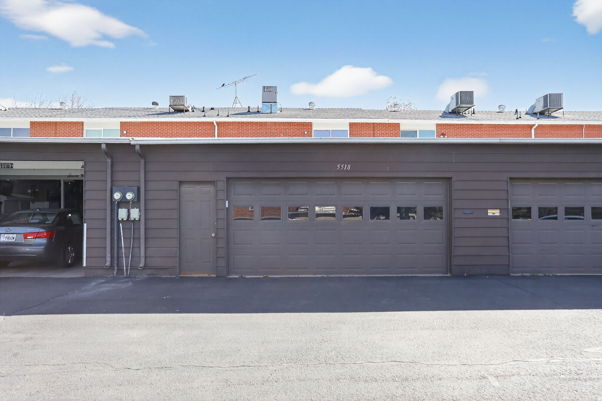 EMERALD HILLS - Residential