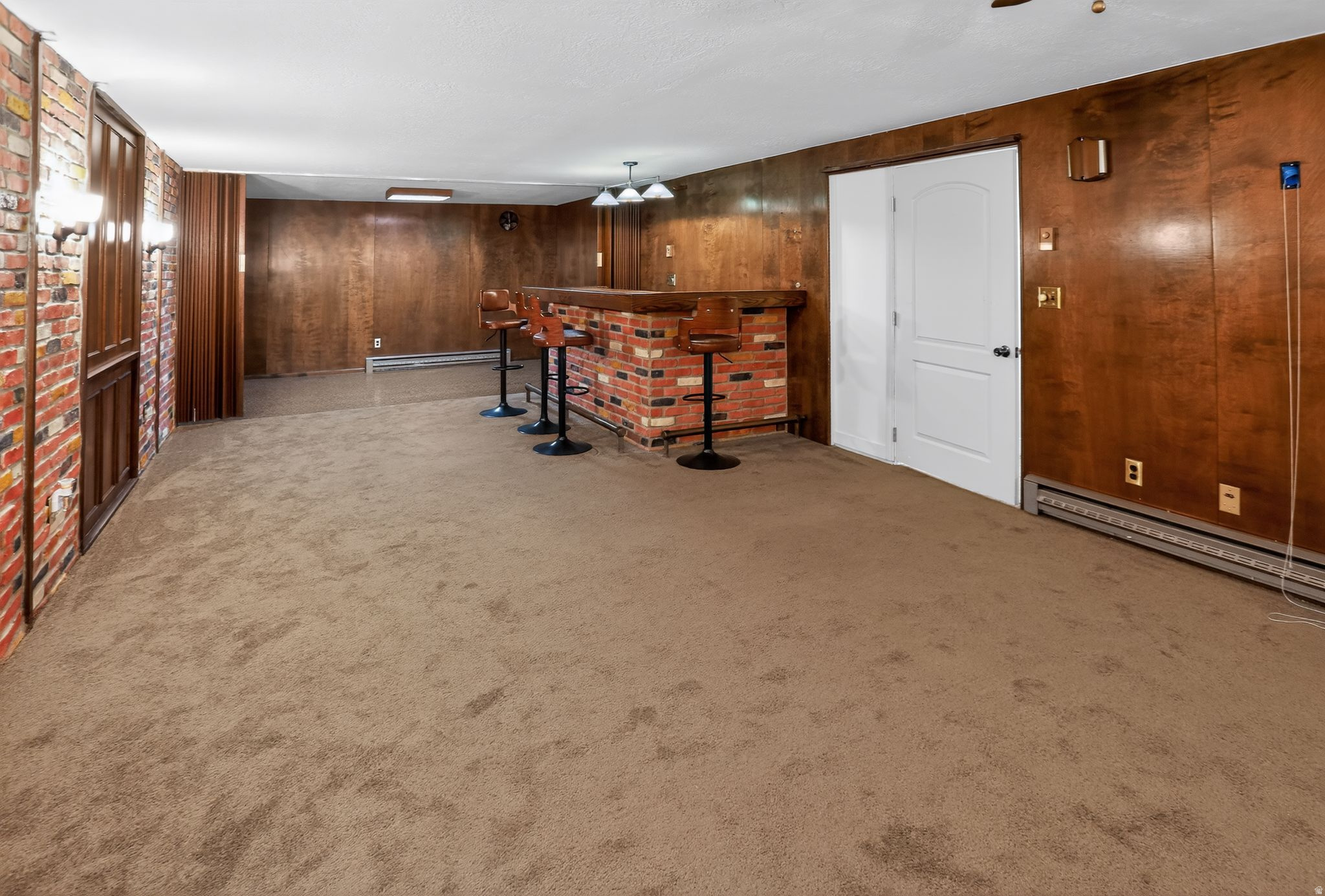 EMERALD HILLS - Residential