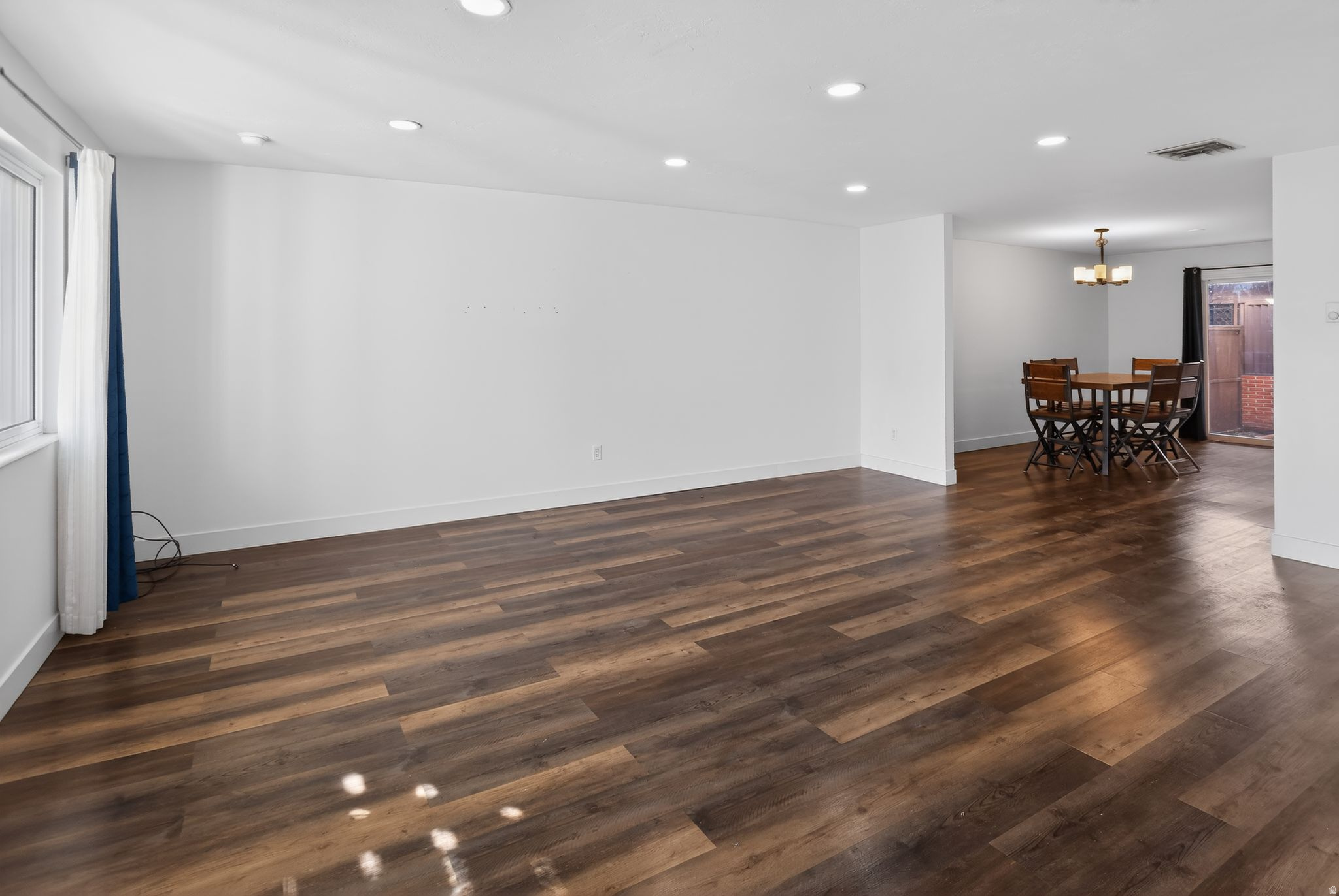 EMERALD HILLS - Residential