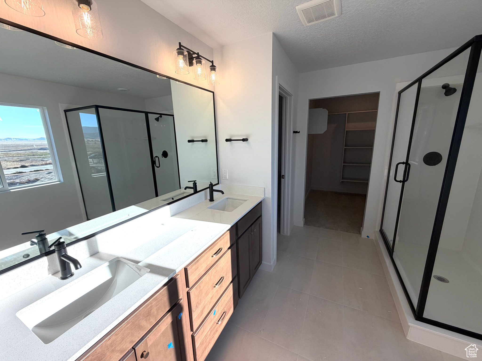 FIREFLY - Residential