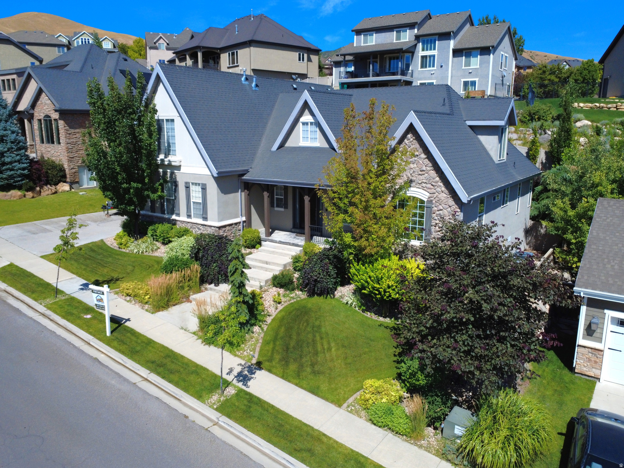 EAGLE SUMMIT PHASE 2 - Residential