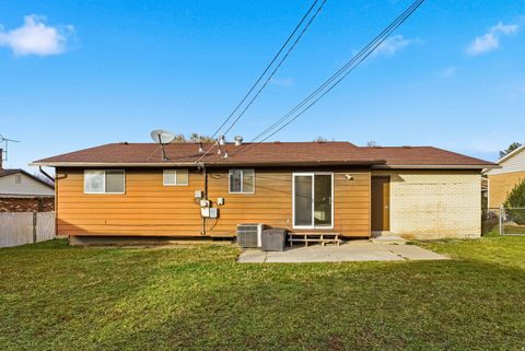 Tiny photo for 200 COBBLE CREEK RD, North Salt Lake, UT 84054 (MLS # 2126137)