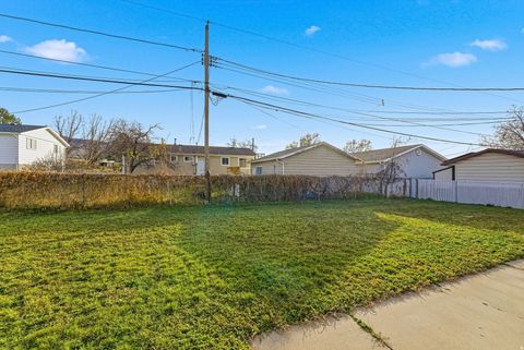 Tiny photo for 200 COBBLE CREEK RD, North Salt Lake, UT 84054 (MLS # 2126137)