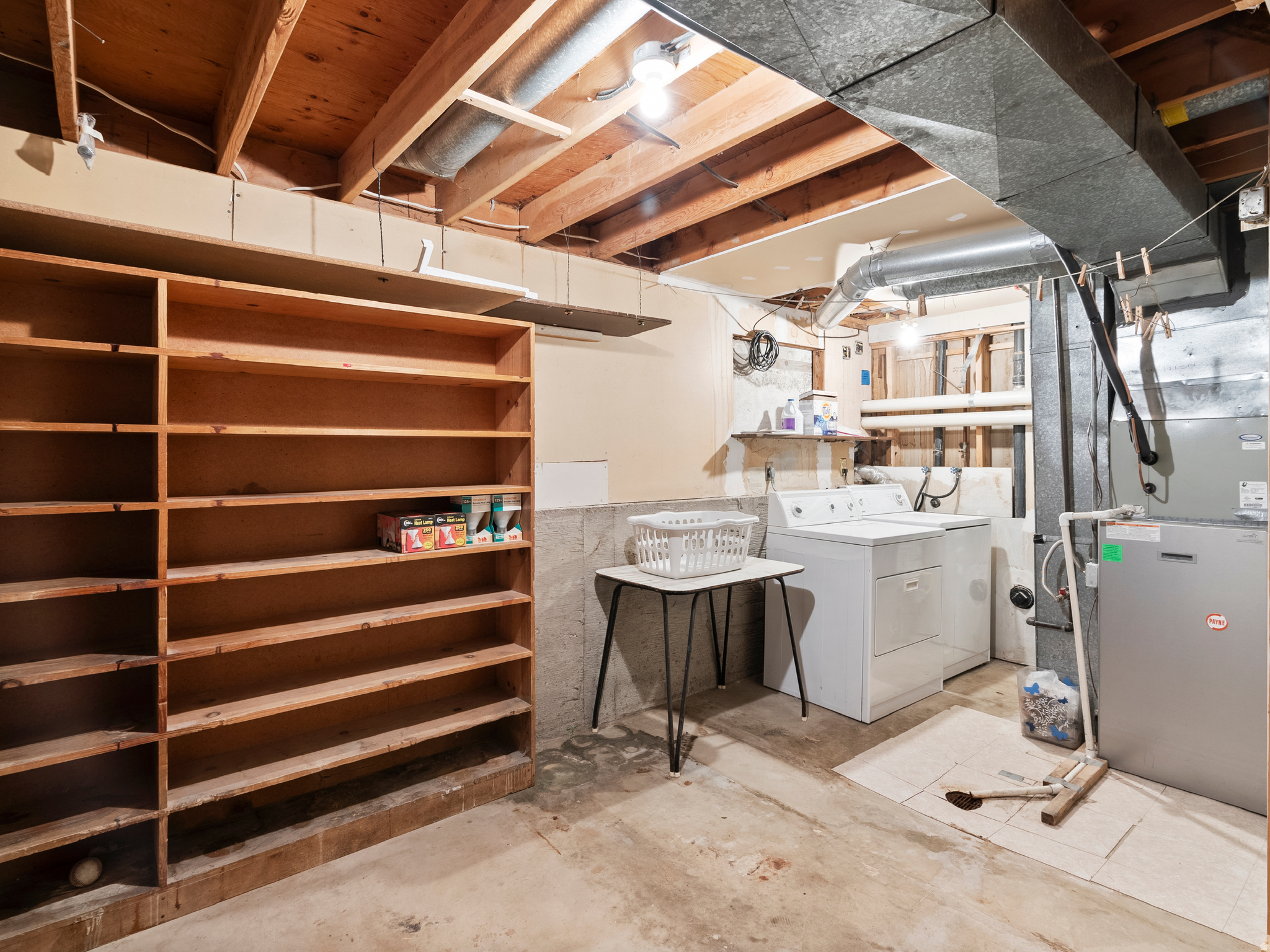 DIXIE VALLEY #7 - Residential