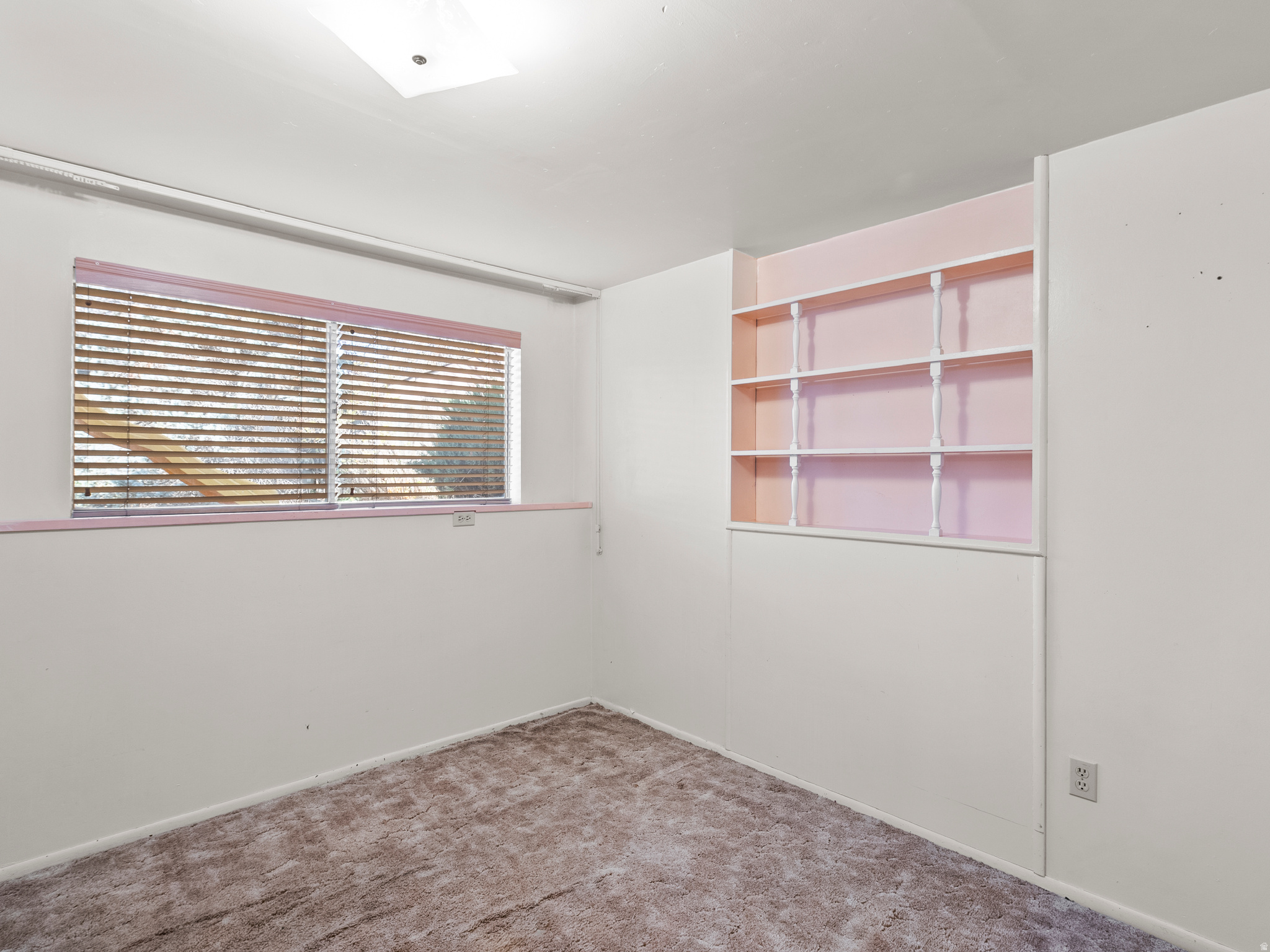 DIXIE VALLEY #7 - Residential