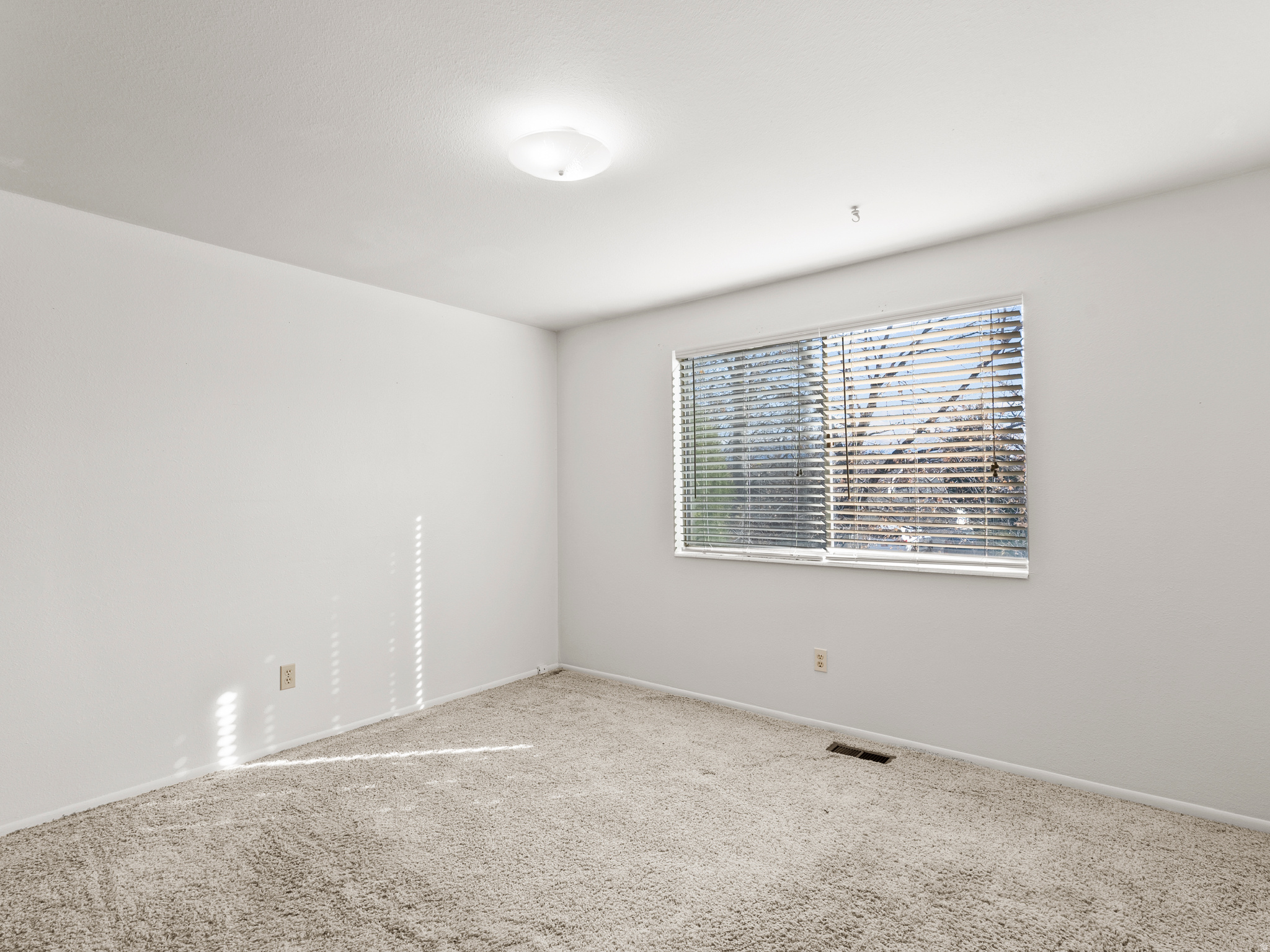 DIXIE VALLEY #7 - Residential