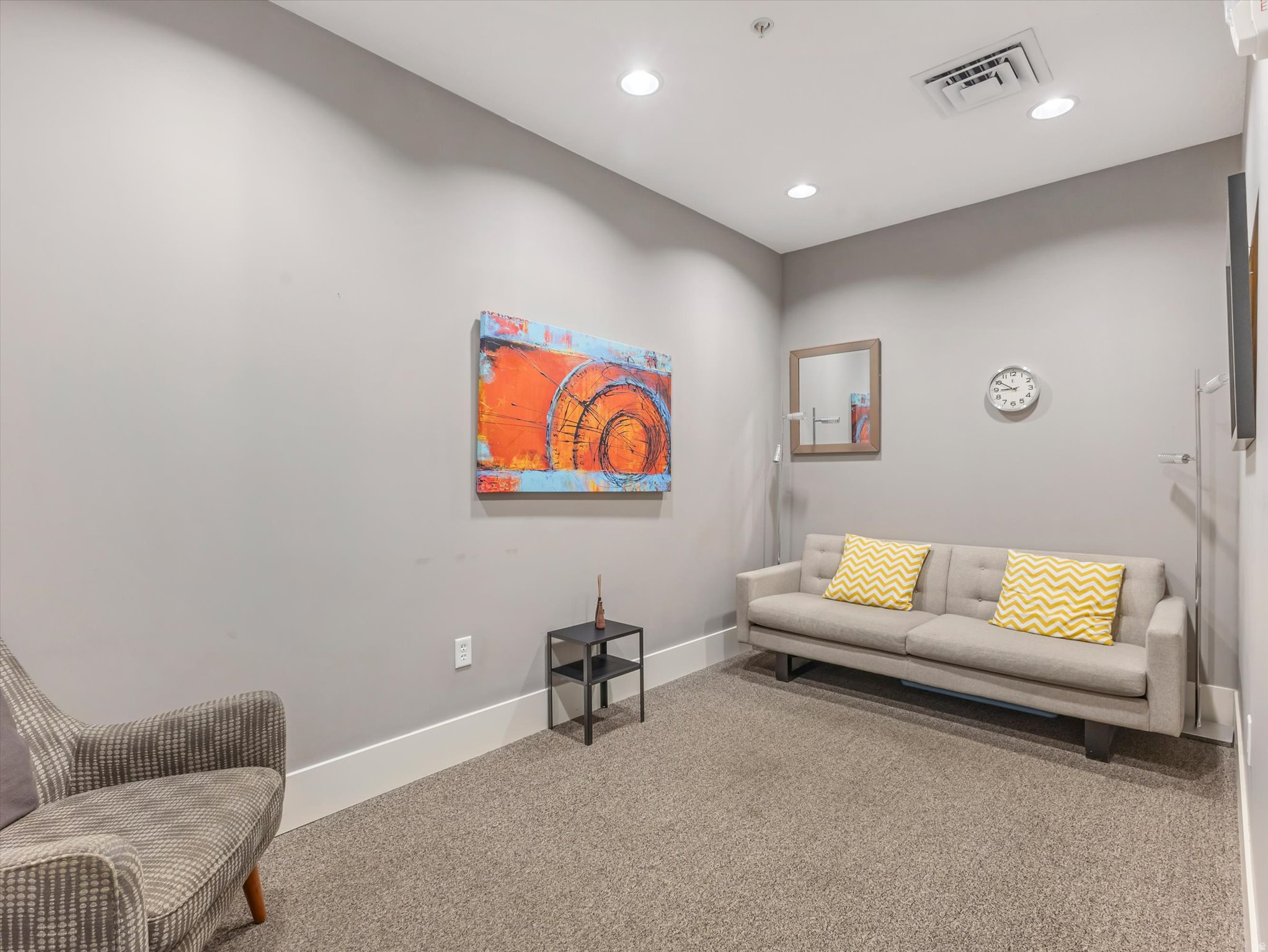 ROCKWELL SQUARE - Commercial Sale