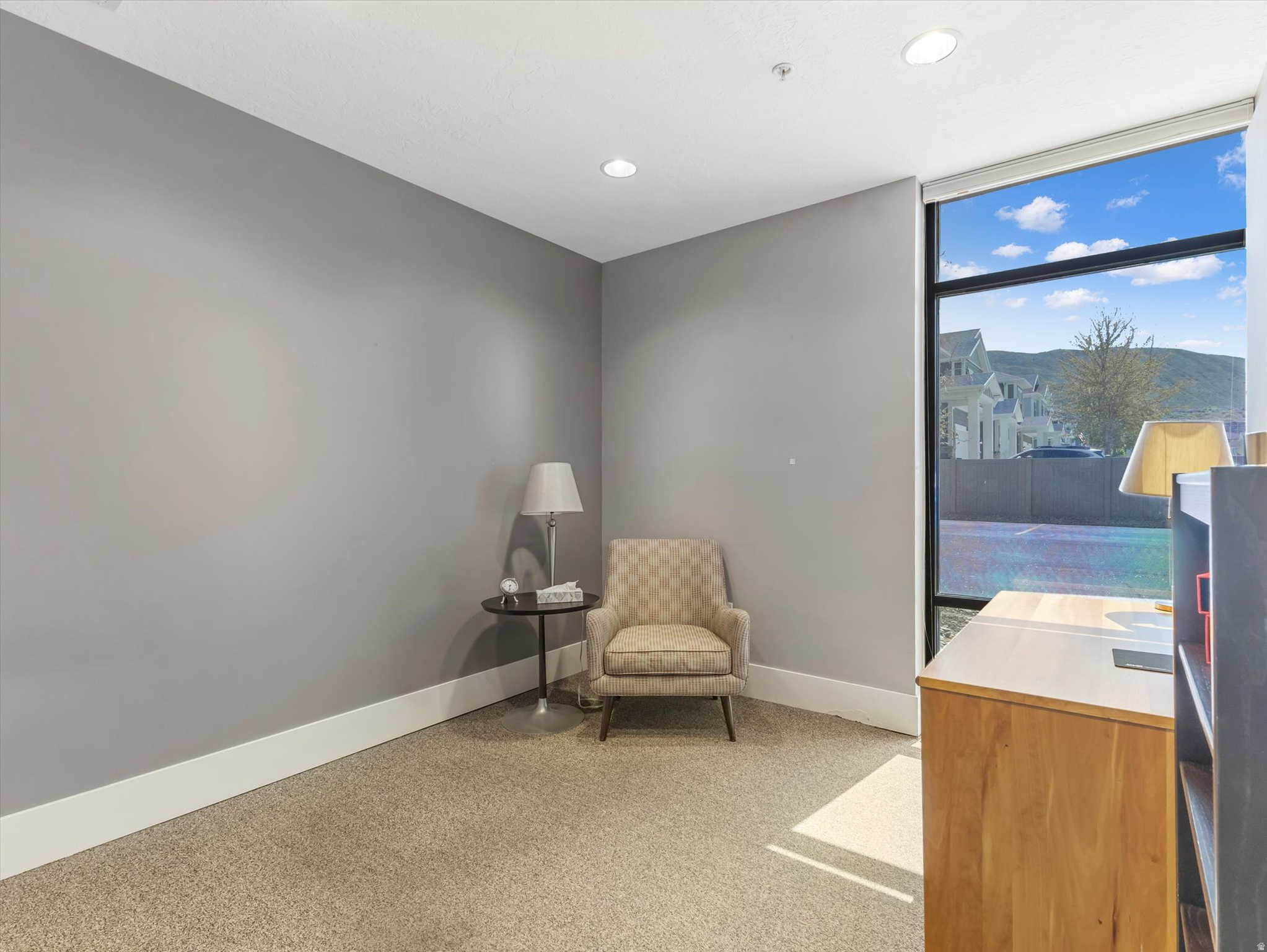 ROCKWELL SQUARE - Commercial Sale