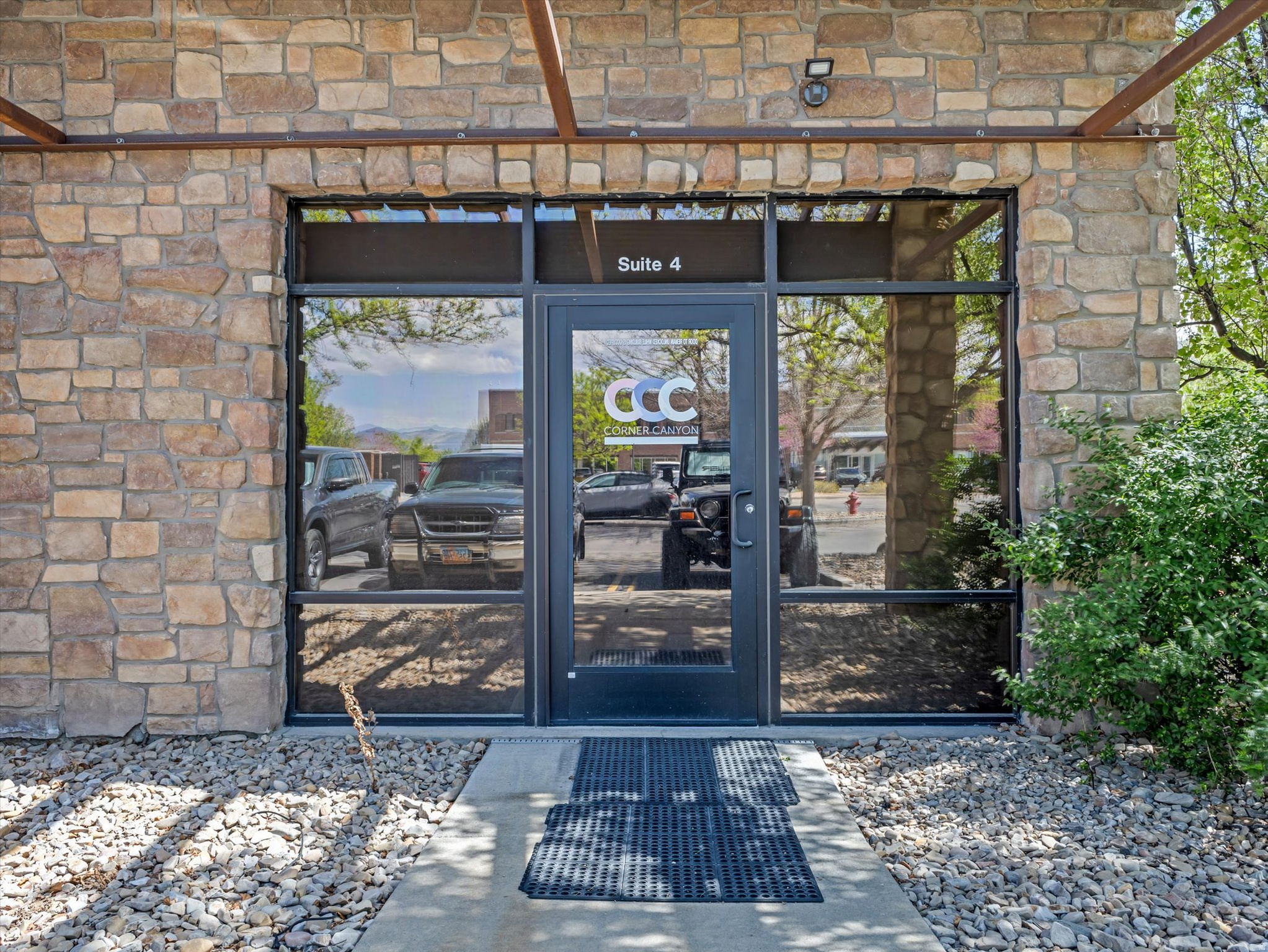 ROCKWELL SQUARE - Commercial Sale