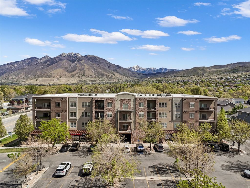 Photo of 248 E 13800 S #4, Draper, UT 84020 (MLS # 2150191)