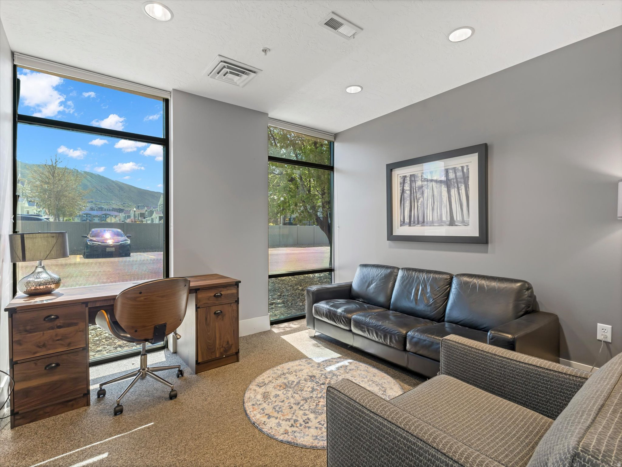 ROCKWELL SQUARE - Commercial Sale