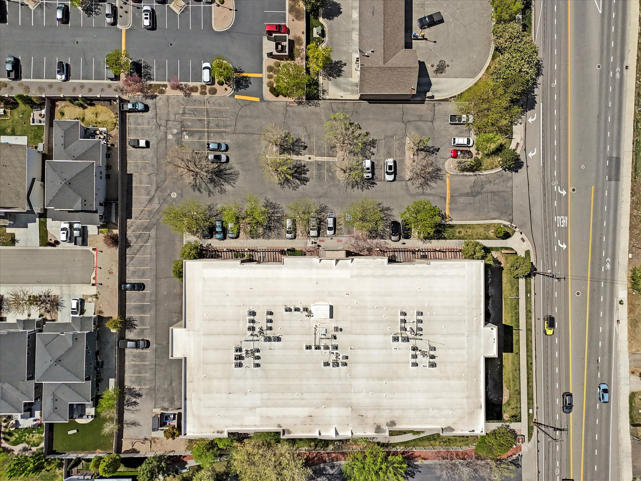 ROCKWELL SQUARE - Commercial Sale