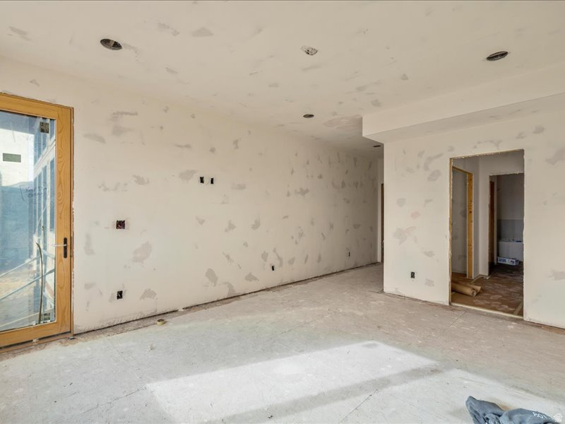 THE RIDGE TOWNHOMES - Residential