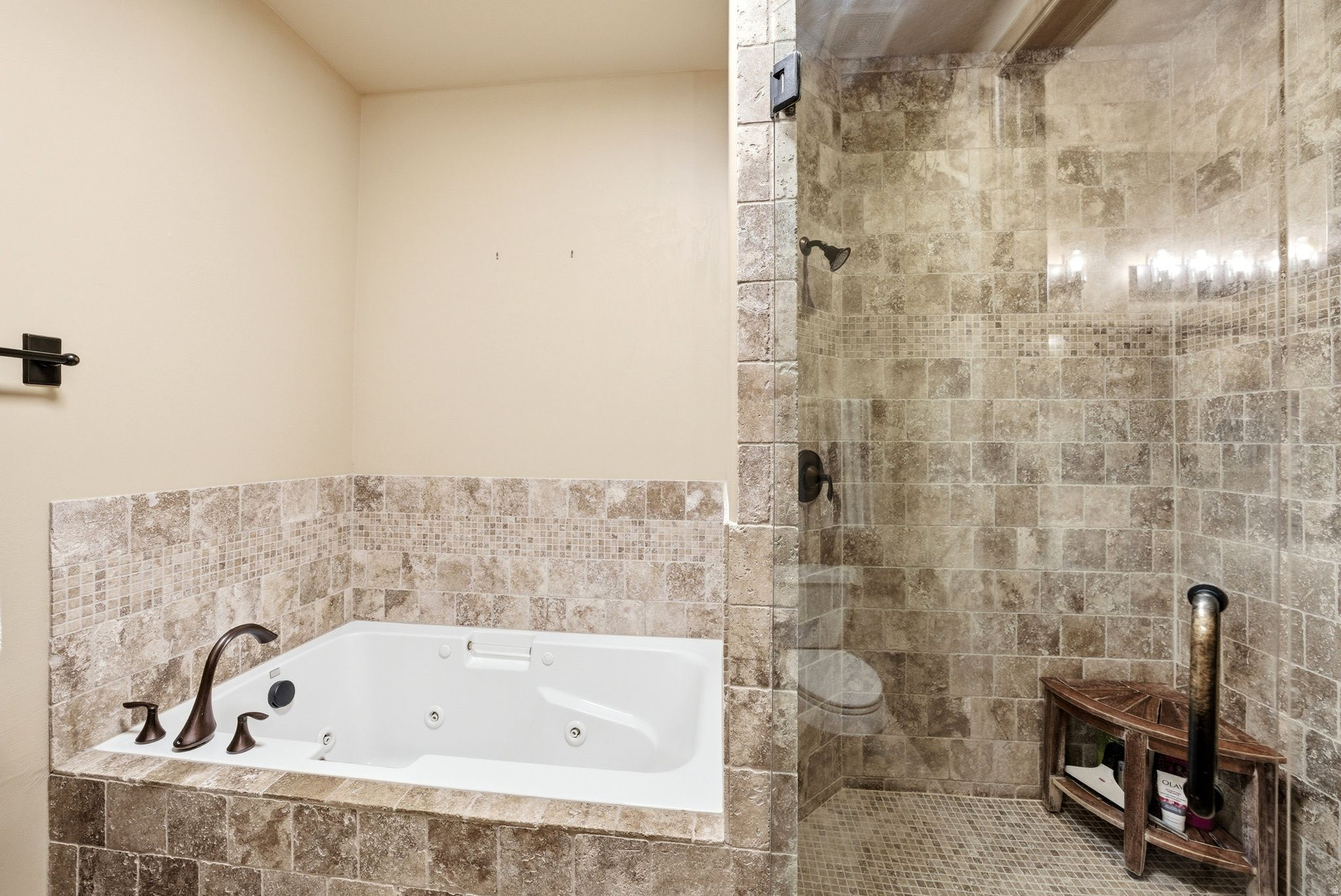 JEREMY POINT CONDO - Residential