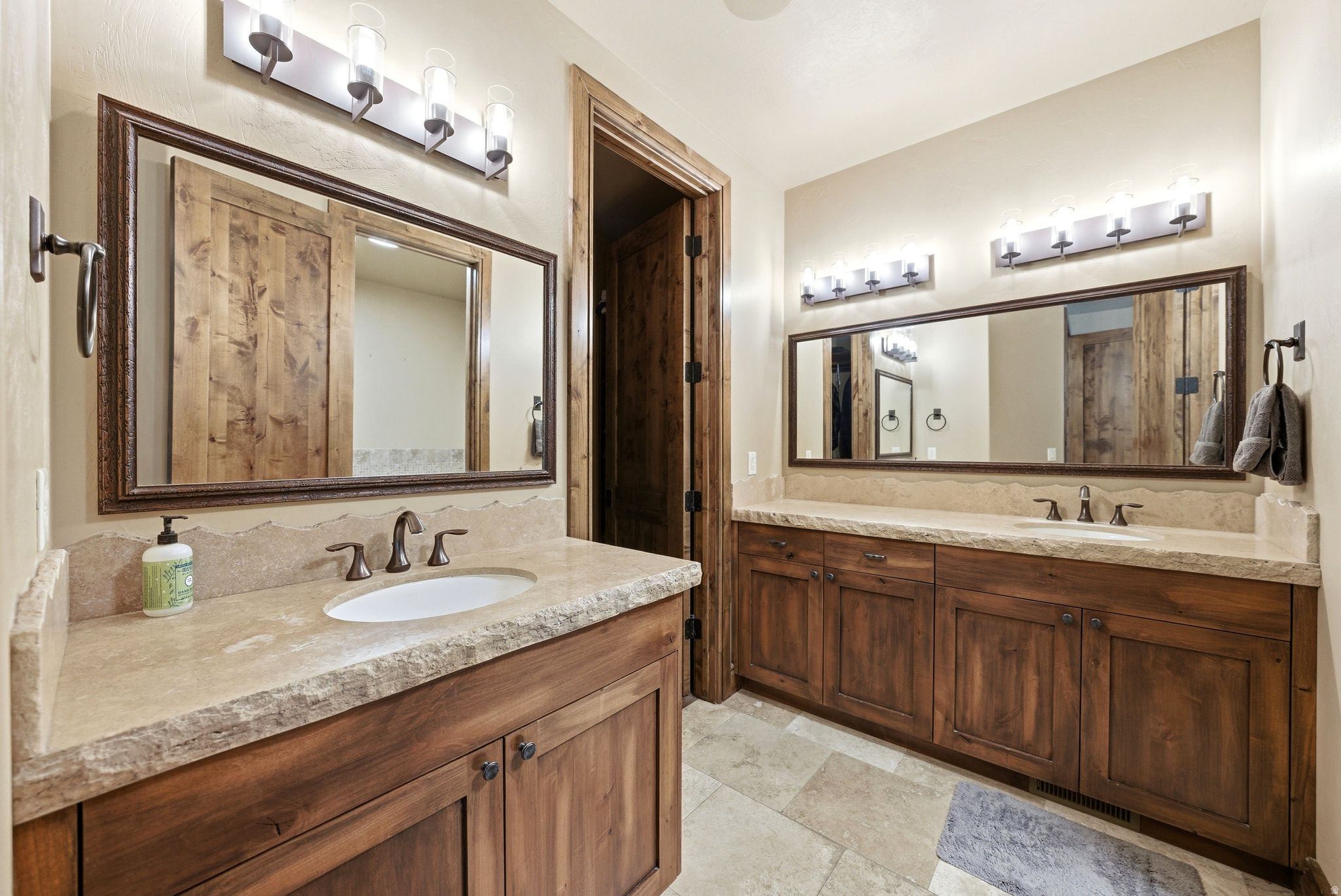 JEREMY POINT CONDO - Residential